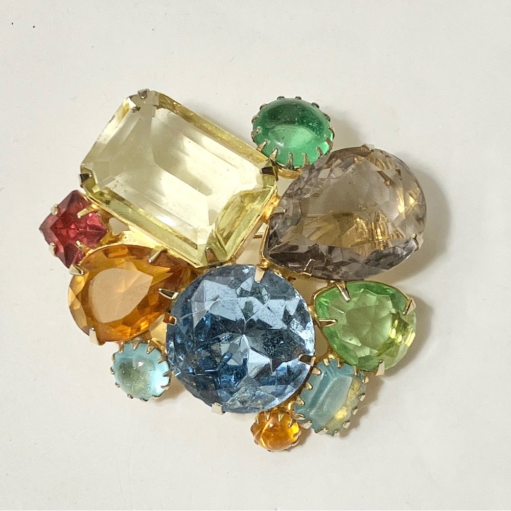 Brooch
